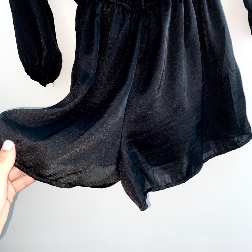 💟 New Ruffle Black Silky Romper Jumpsuit Chic - Picture 6 of 6